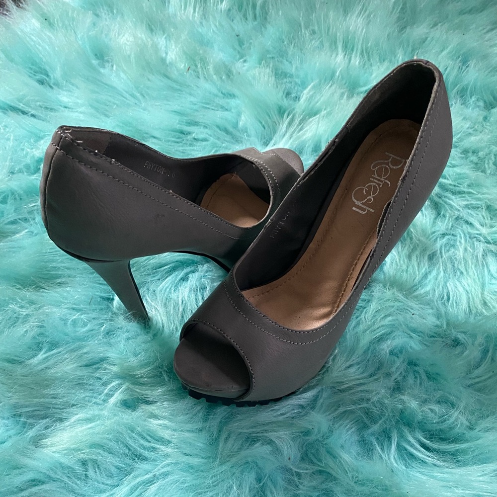 Leather gray heels